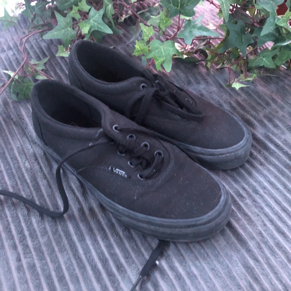 Vans - Picture 4 of 4